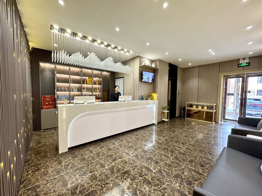 金意華景商務飯店（長春東嶺南街劉老根大舞台店）