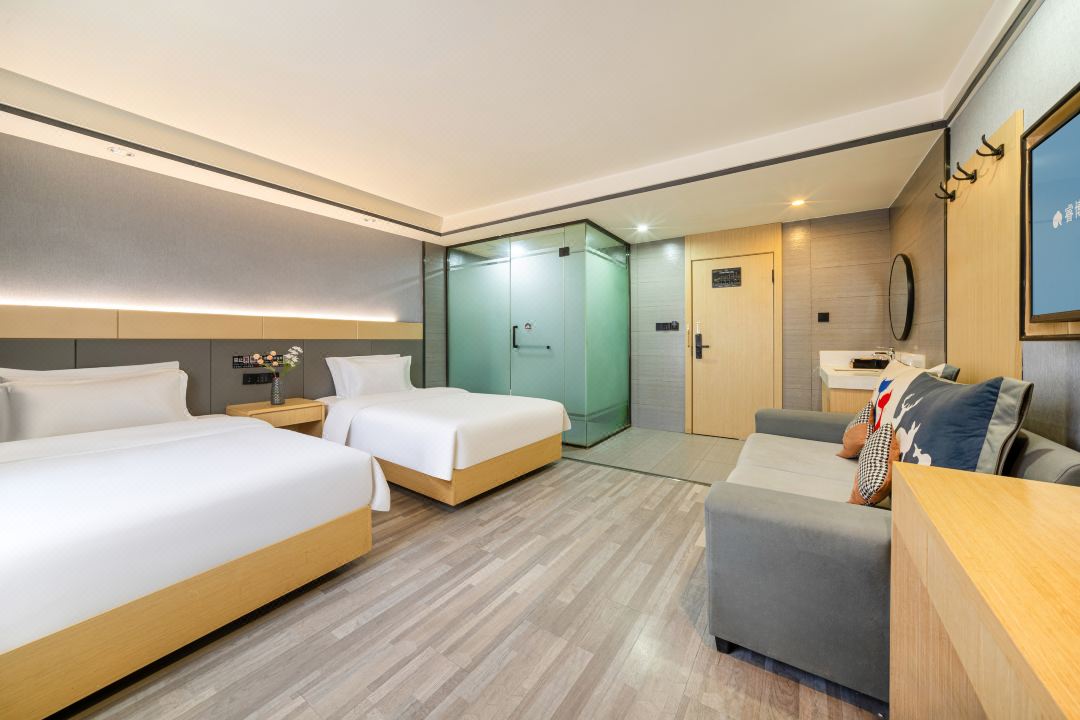 Home Inn Baiyun Hotel (Kashgar Ancient City Tuanjie Road Food Street)