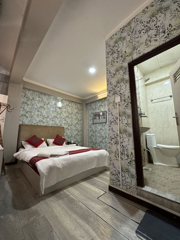 Bed and pillow hostel