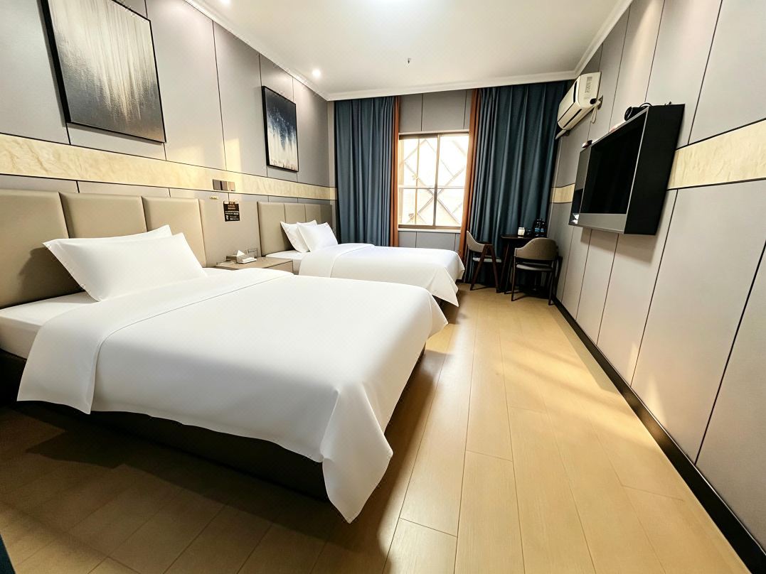 Zhangjiagang Shunshuiyuan Tangchi Hotel (Jingang Subdistrict Jingang Central Plaza)