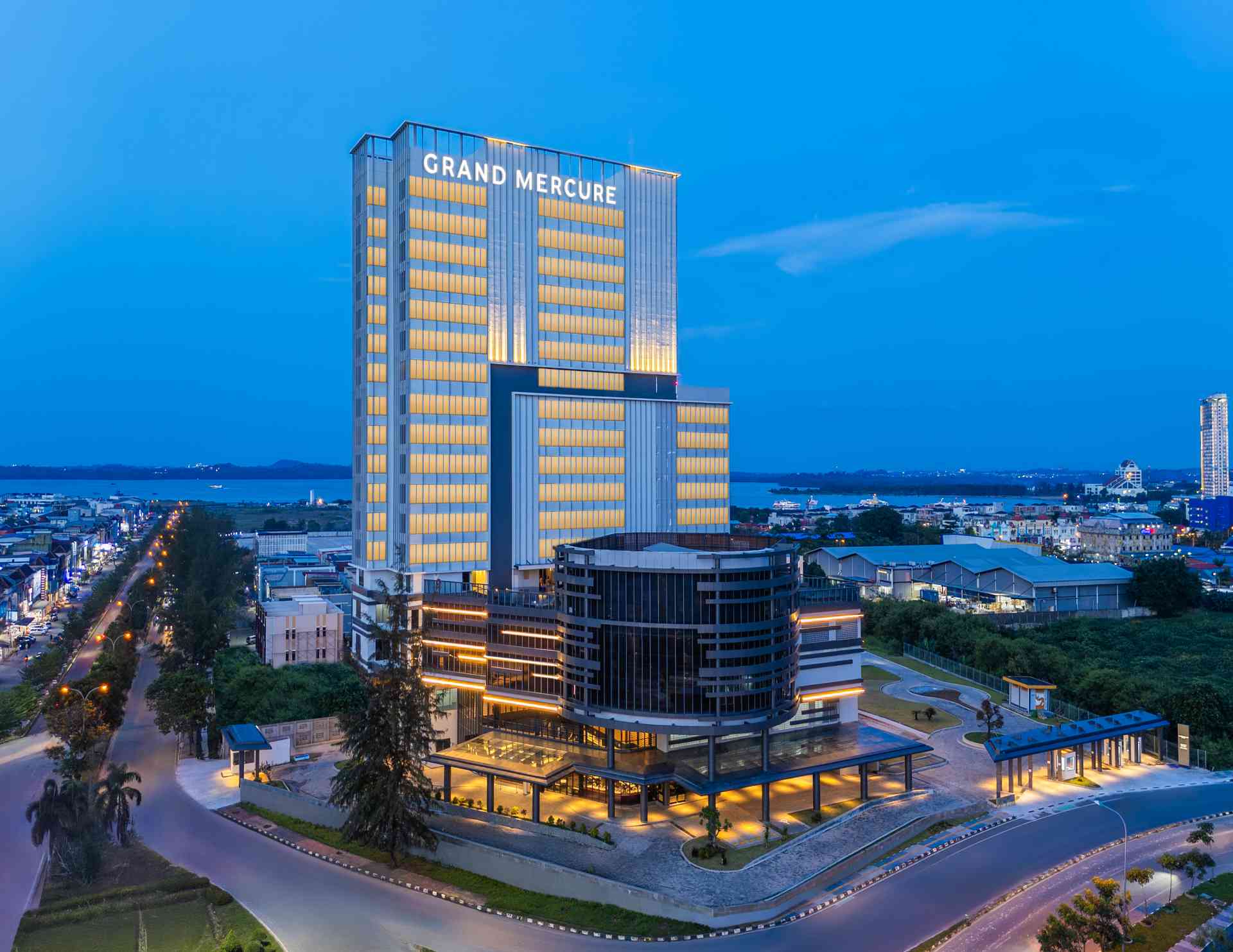 Grand Mercure Batam Centre