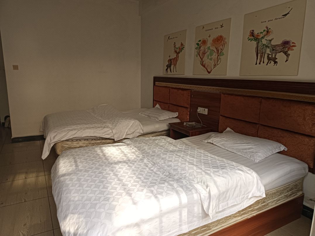 Xianyun Hotel