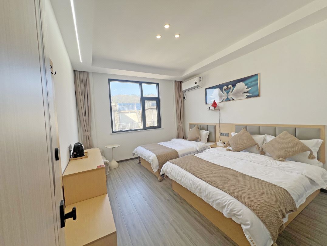 Wangxiangu Wanhong Homestay