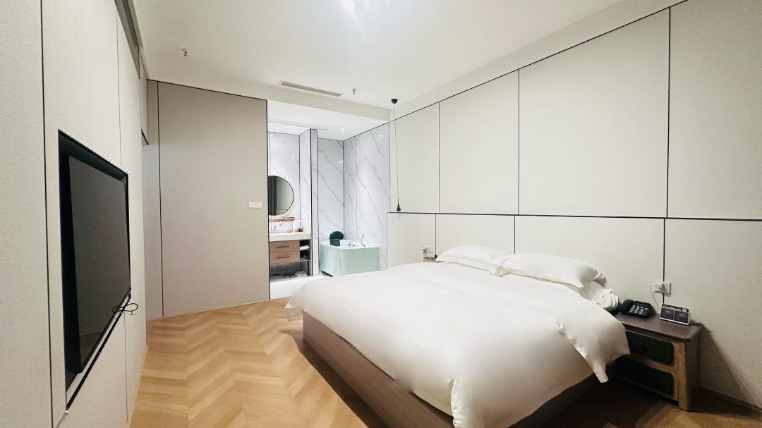 Yingjing Yingding Holiday Hotel