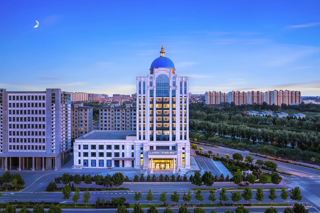 Lanou International store in Beihu Park.