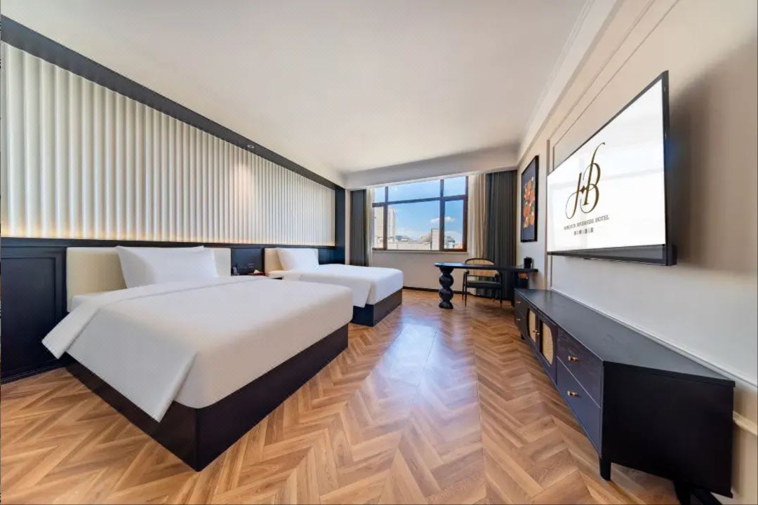 BONJOUR RIVERSIDE HOTEL