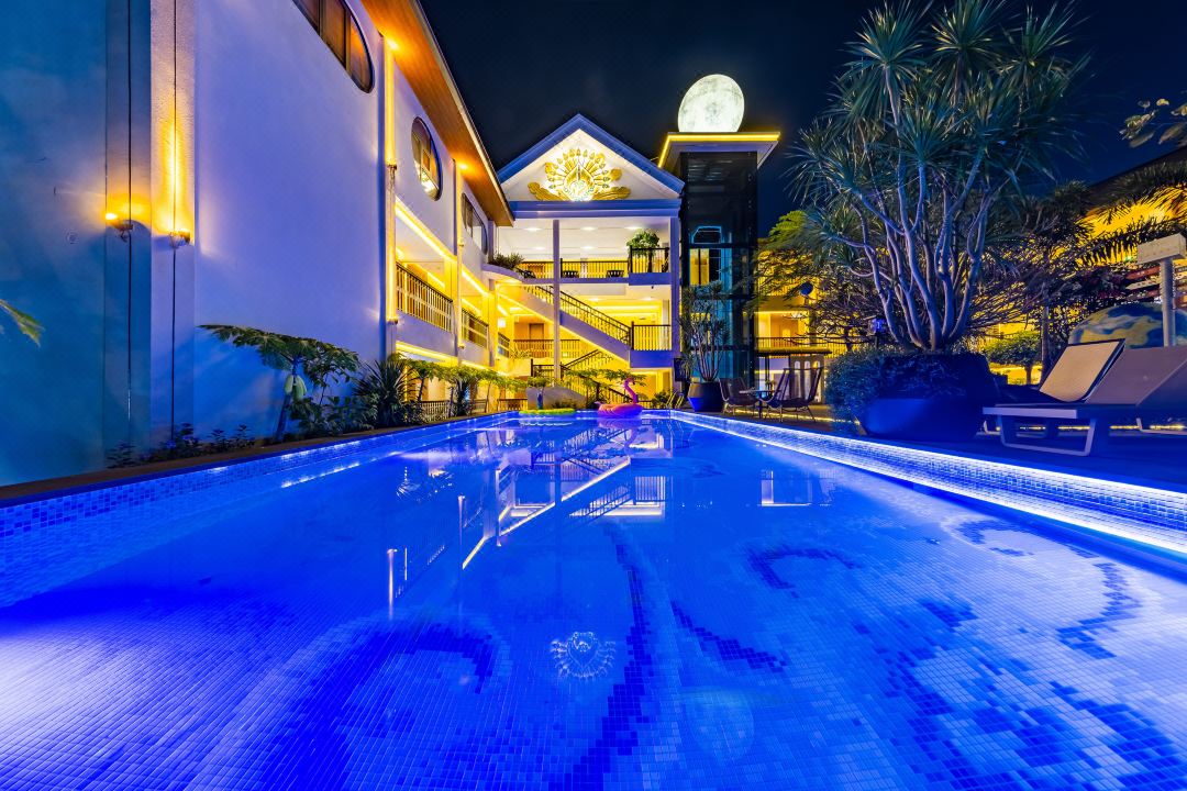 T12 Fuju Leisure Resort Hotel (Xingguang Night Market Branch, Jinghong Gaozhuang, Xishuangbanna)