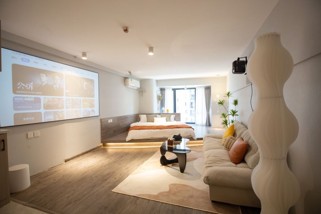 Fuzhou Xinyue Light Luxury Cinema Jiangjing Apartment