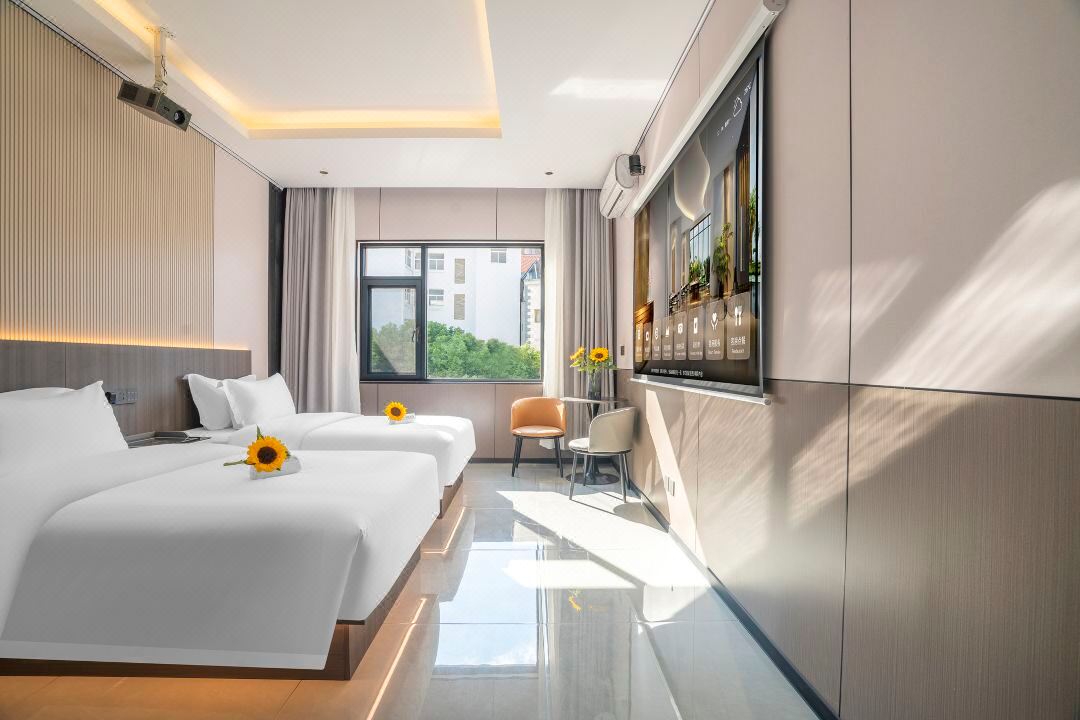 ChuanDian Smart Hotel (Mengzi Nanhu Park Xintiandi Pedestrian Street)