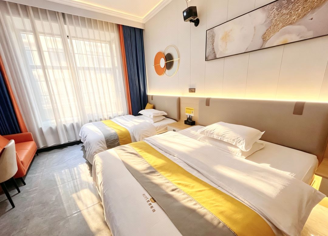 Small Times Convenience Inn