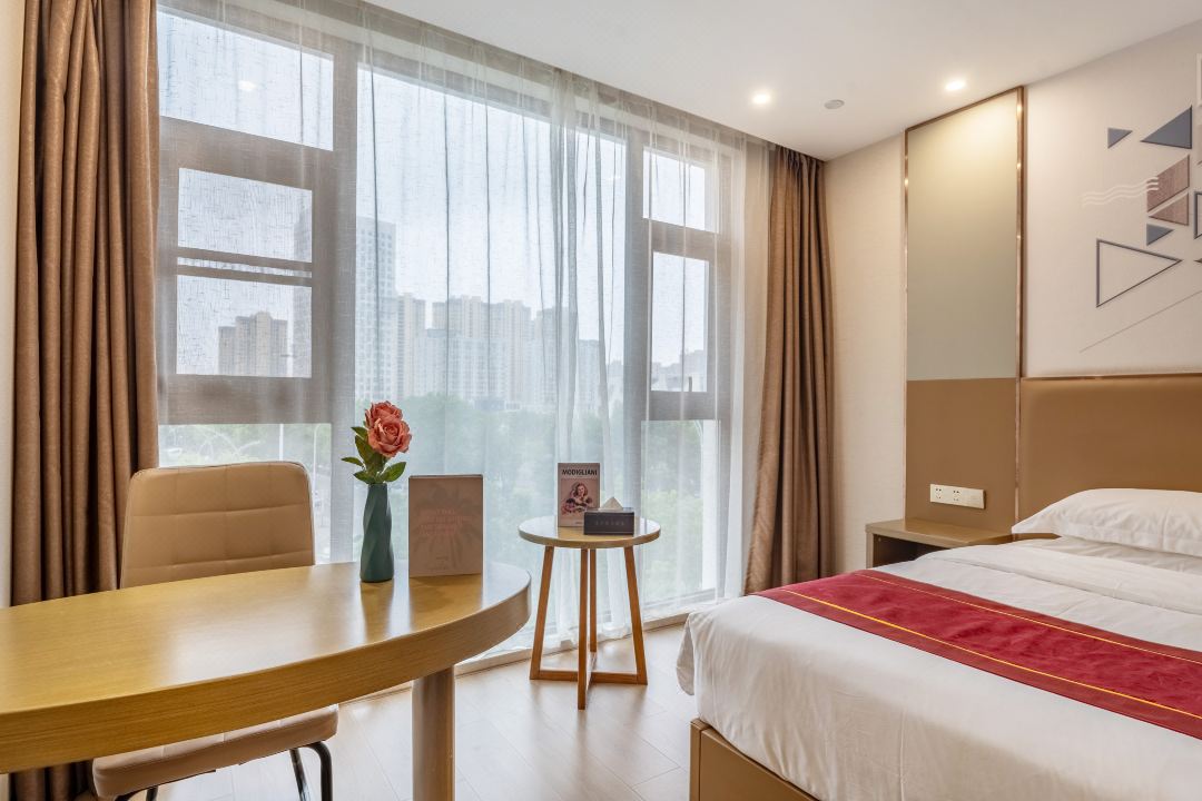 Via Business Hotel (Bengbu High Speed Railway Station)