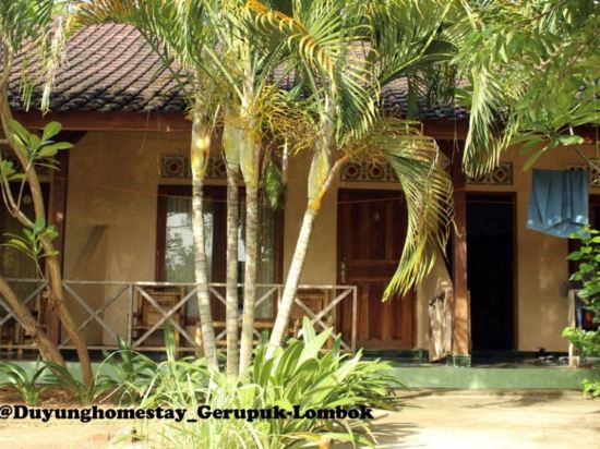 Duyung Rooms and Resto - Tap to explore photos