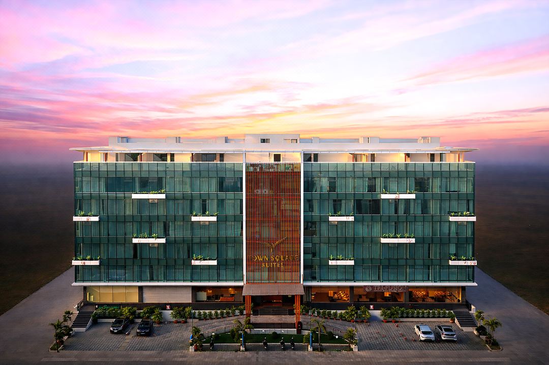 Town Square Suites