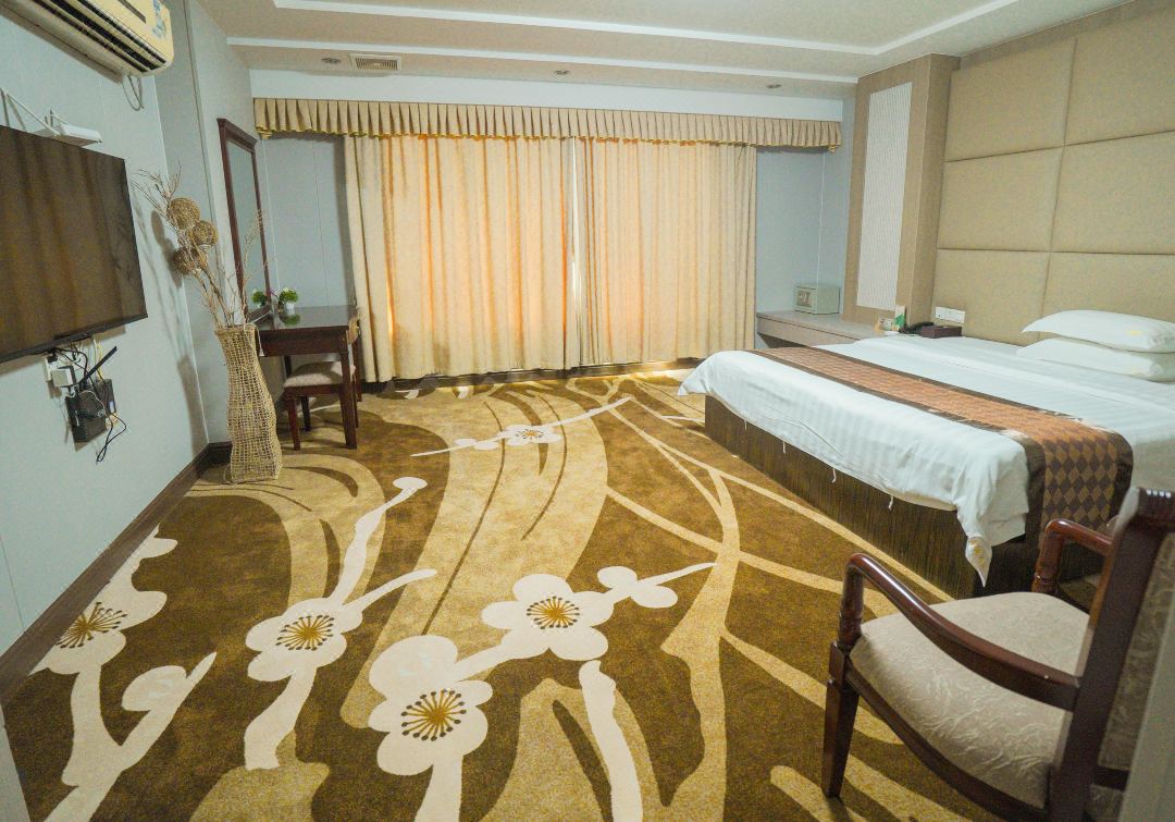 Mingcheng Hotel