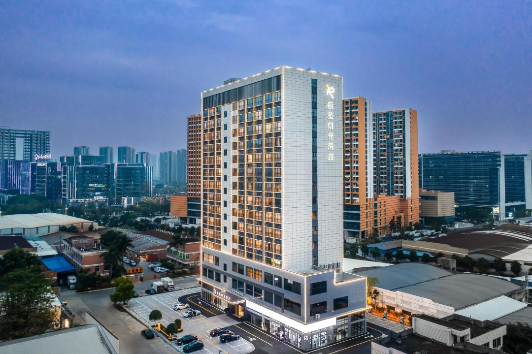 Licheng Langyu Hotel (Foshan Sanshan Branch)