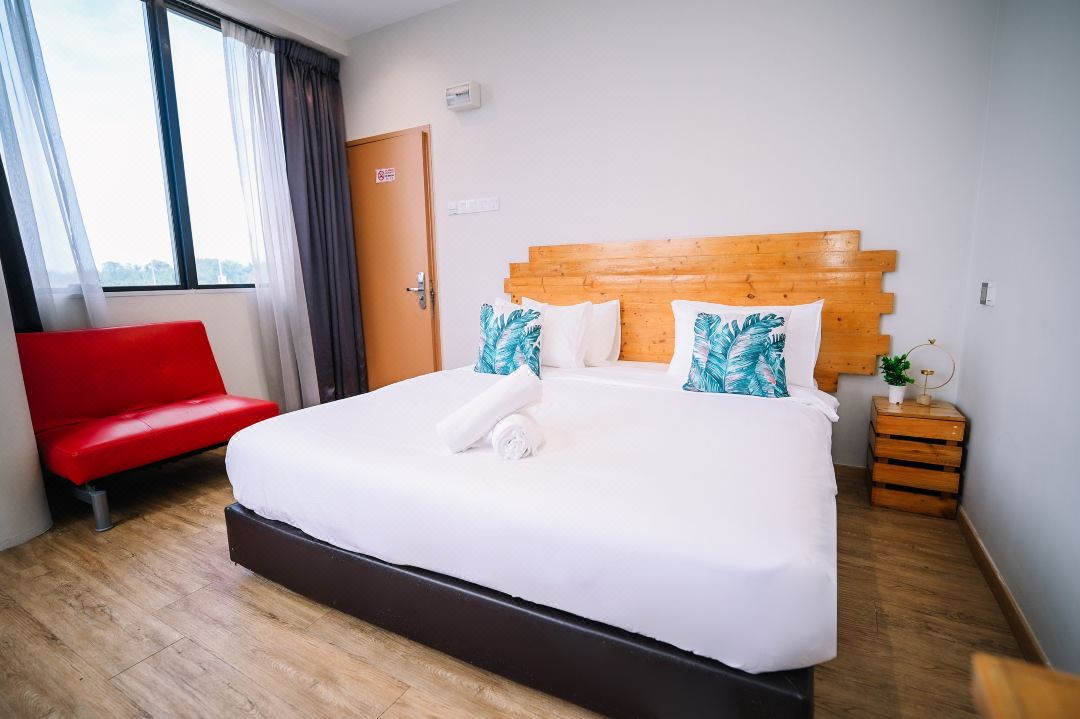 Swing & Pillows @ Kota Warisan, Sepang【Early Check In & Late Check Out Available】