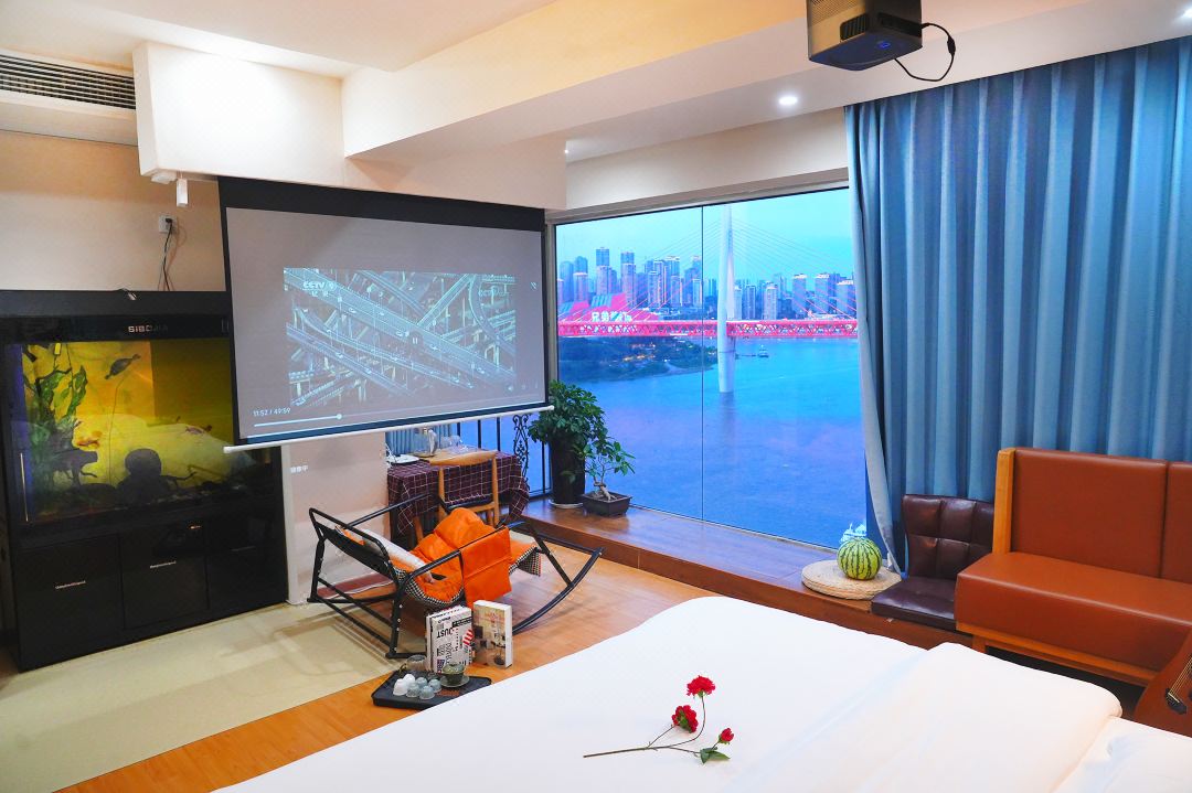 Raindrop Music Riverview B&B (Chongqing Liberation Monument Hongya Cave)