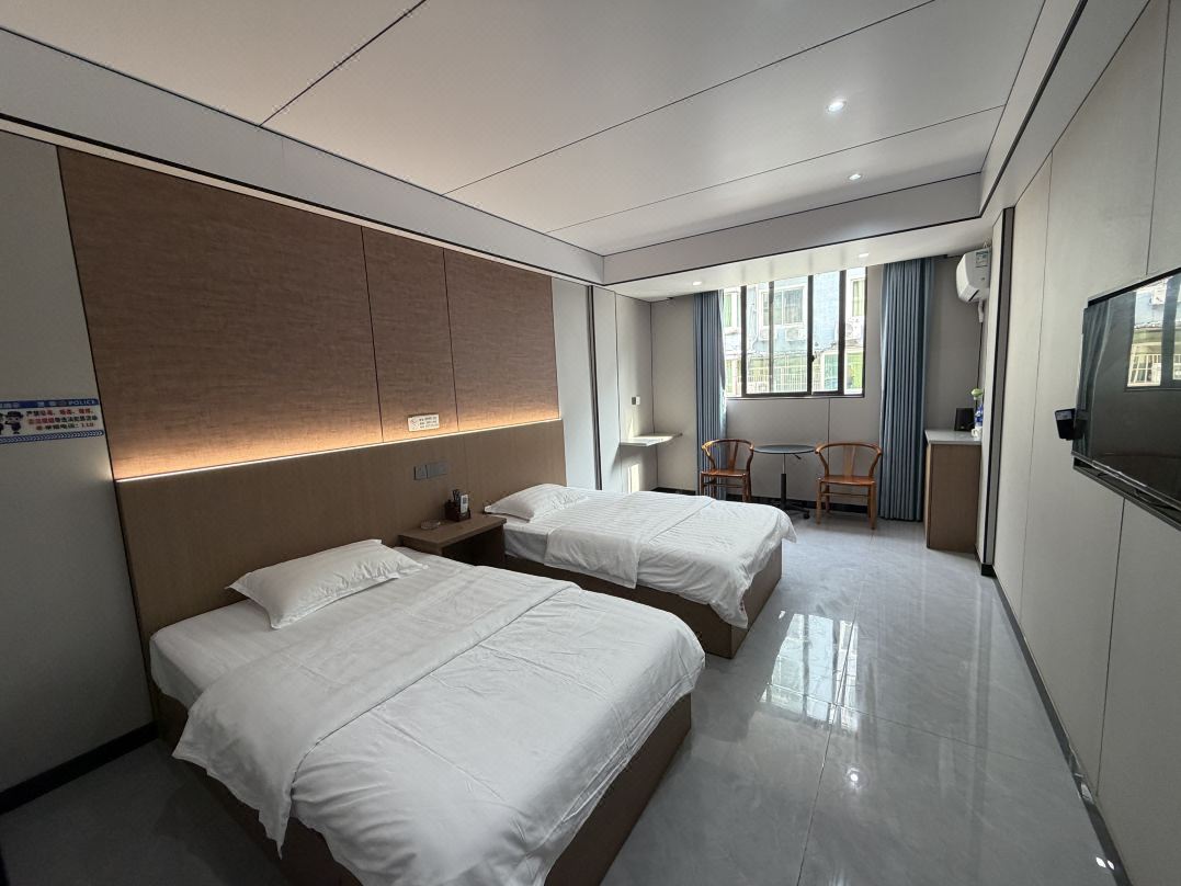 Longgang Jingang Hotel