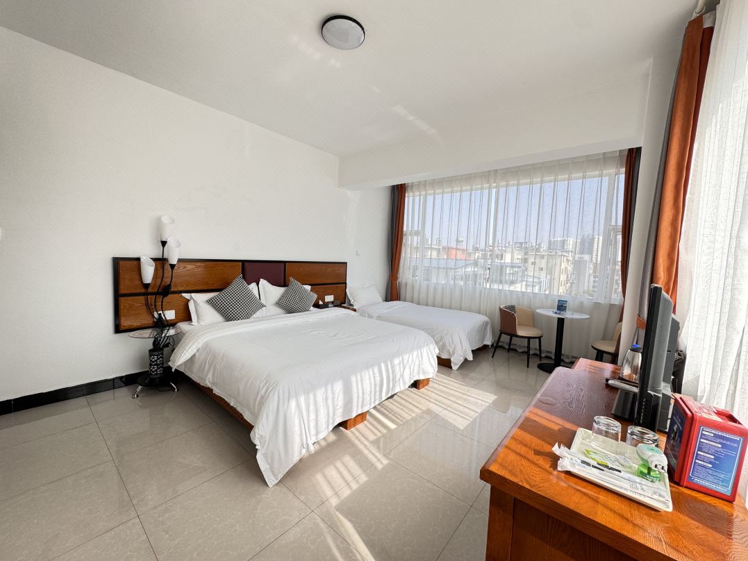 Dali Yaqi Holiday Hotel