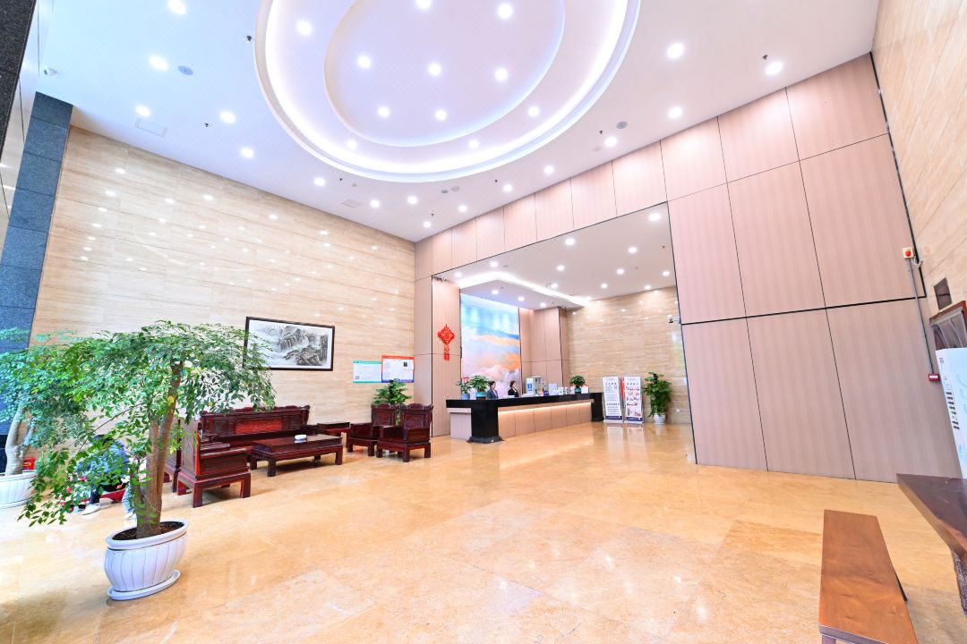 Zhongqin Hotel (Chenzhou Yuhou Street South Tower Park Store)