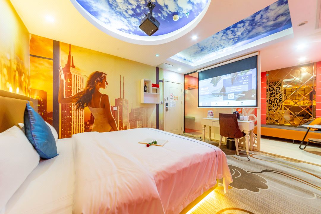 Xinya Theme Hotel