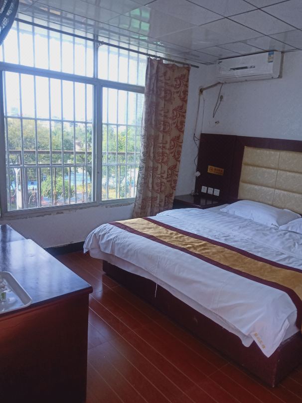 Wenshan Lianchuang Business Hotel (Qihua Square Branch)