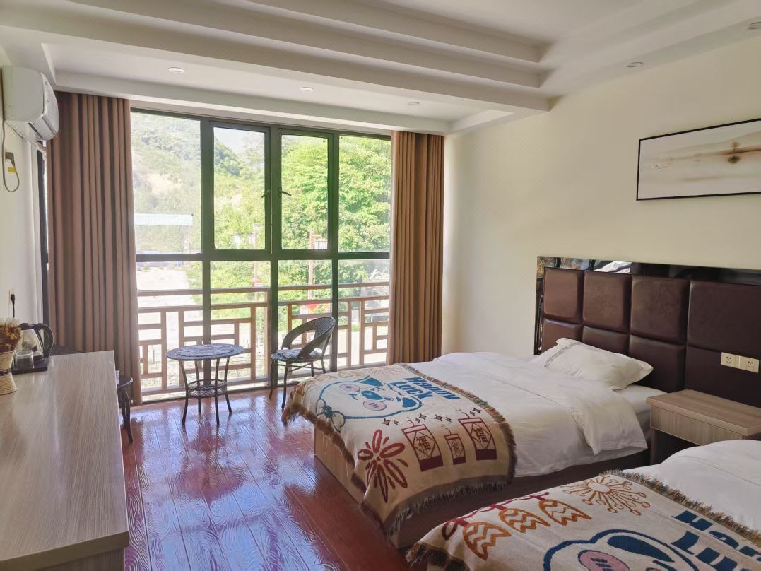 Runhe Boutique Homestay (Dajiuhu)