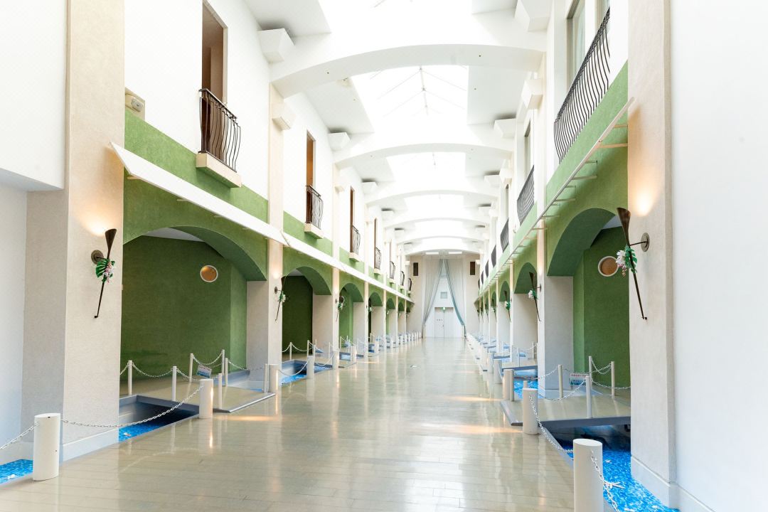 Spa Resort Hawaiians Vir Port