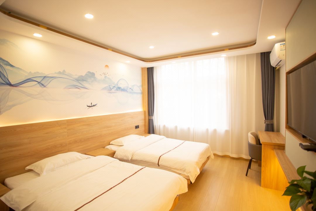 Chifeng Huating Hotel