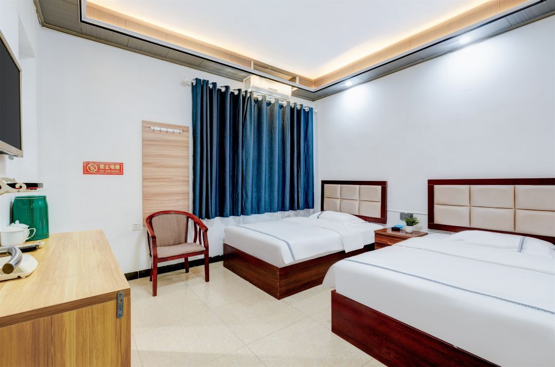Xiongdi Haohua Hotel (Zhuhai Hongqi)