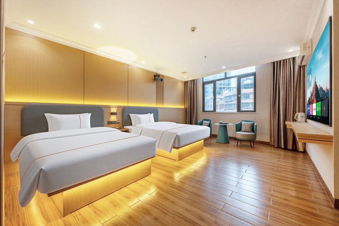 Longchuan Yunduo Fashion Hotel