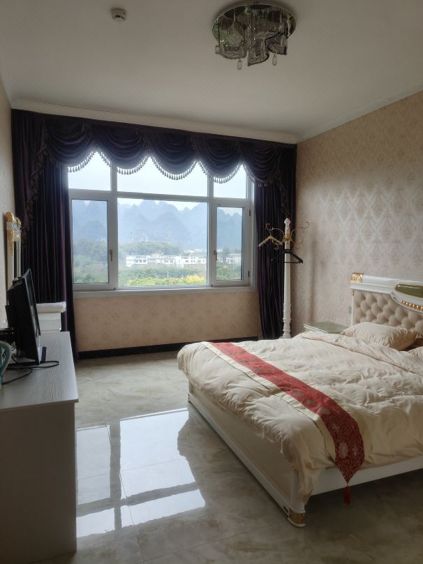 Xingyi Hongjun Family Hotel