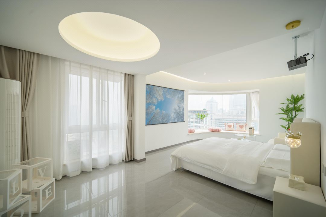 Chongqing Manjing Apartment (Jiefangbei Pedestrian Street Hongyadong Branch)