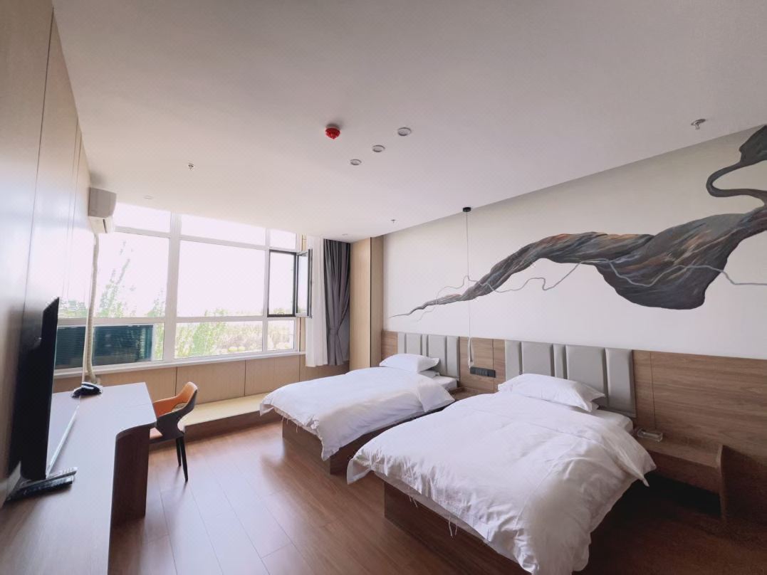Mengsu Hotel (Ulanqab High-Speed Railway Station)