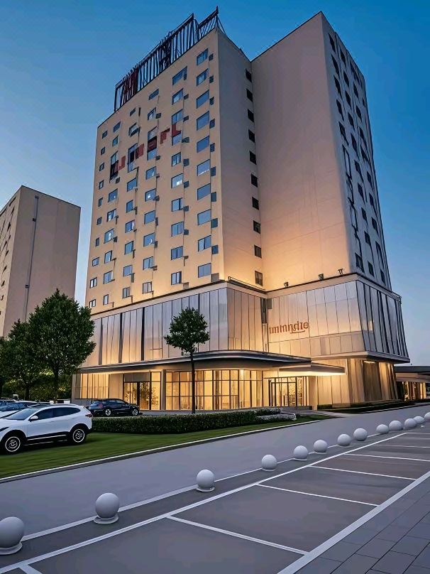 LeifelAutumnMoon|Designer • SerenityHoteIntelligent Cinema Hotel(RongchangDistrict,ChongqingBranch)