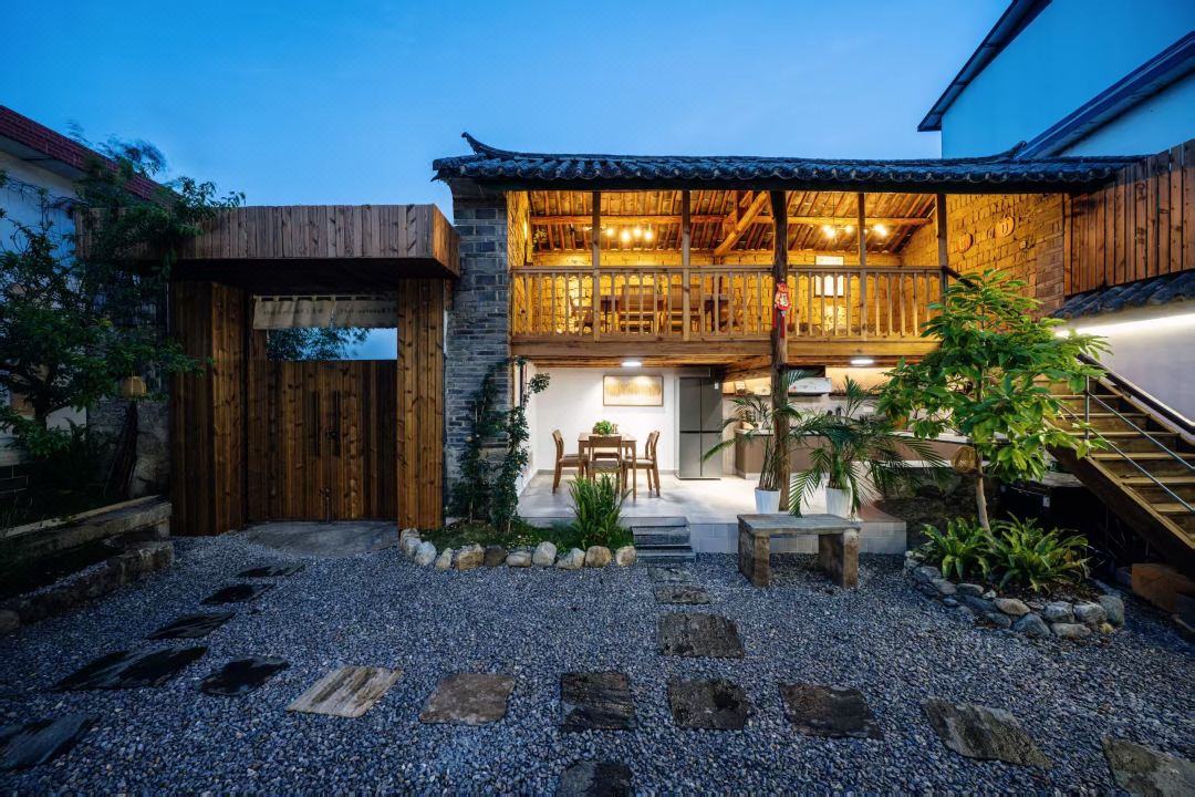 Jingju Reserve·loft Chonglou Zhensu Garden Courtyard