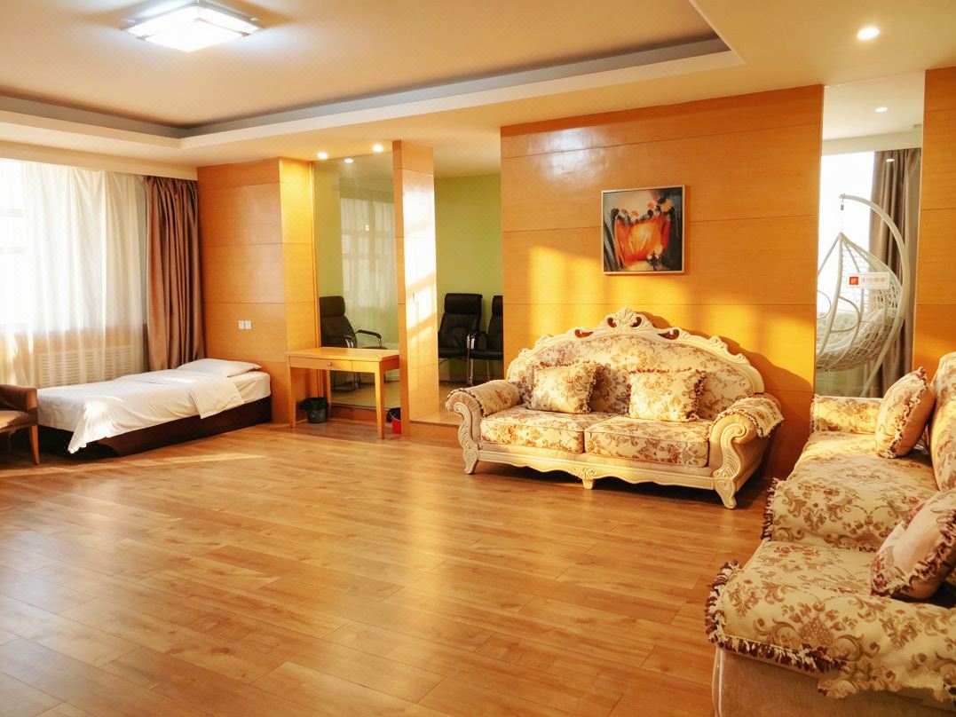 Shizuishan Forest Bridge Hotel