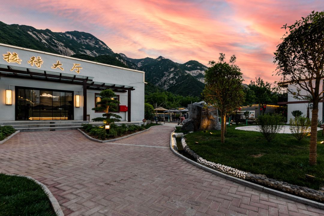 Hushan Bright Resort