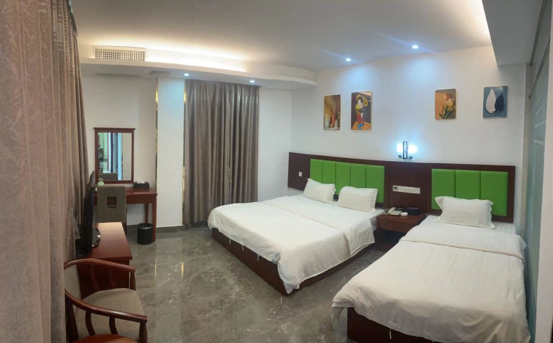 Yixin Business Hotel, Yunfu Estuary