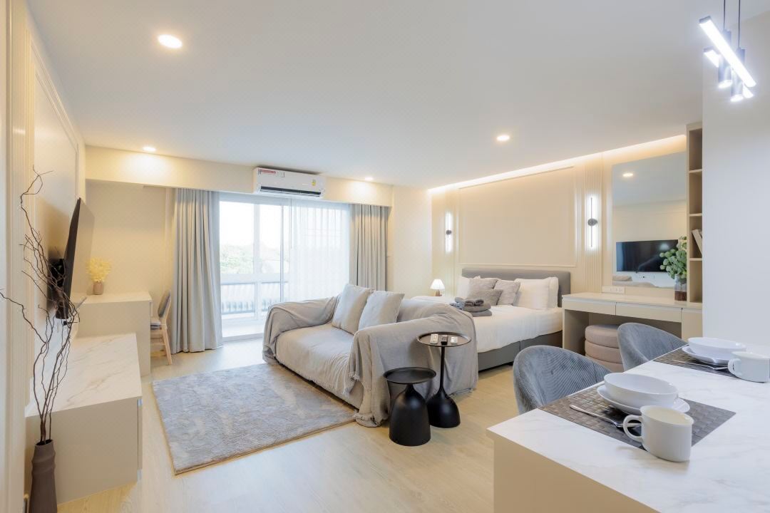 Warm & Homey stay near CentralFestival