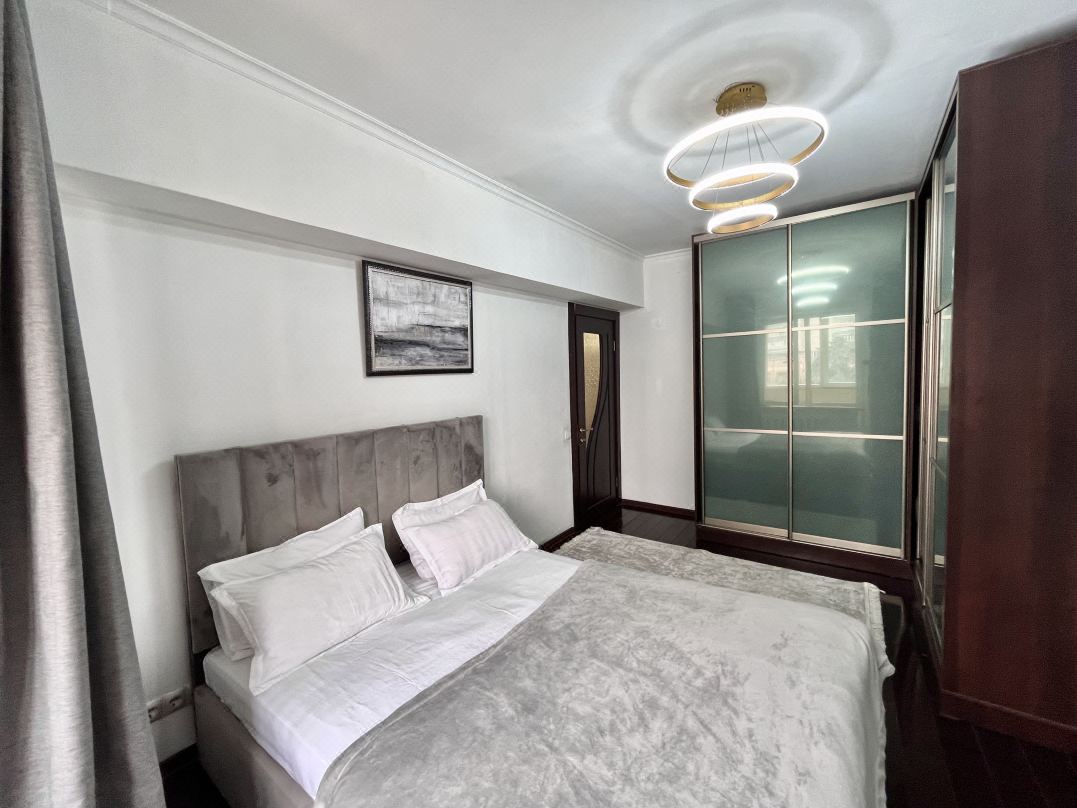 Great location, Arbat center & drinking water