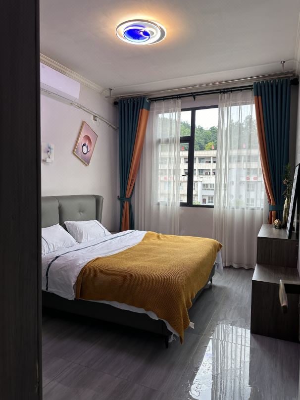Lichuan Tingting Homestay