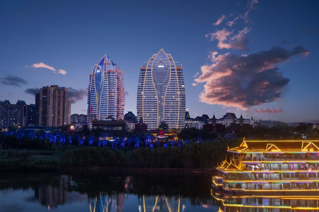 Beta Half City Scenic Hotel (Xishuangbanna Jinghong Poshui Plaza)