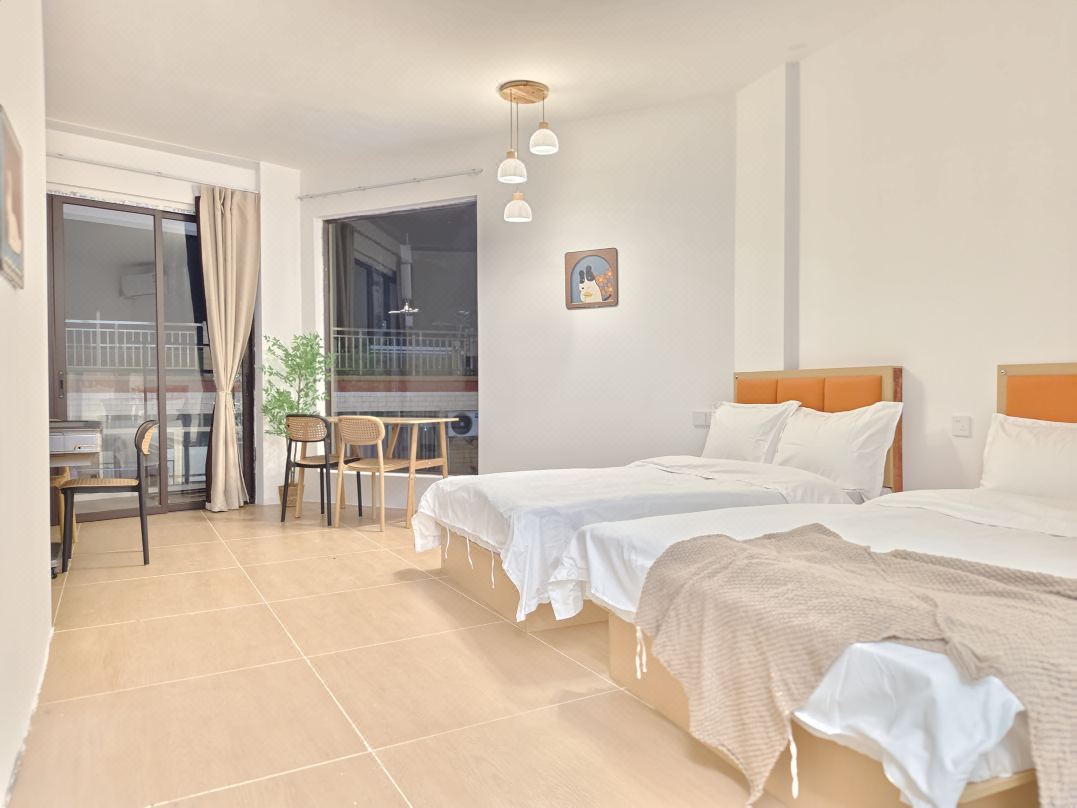 Daiweisi Theme Apartment (Zhaoqing University)