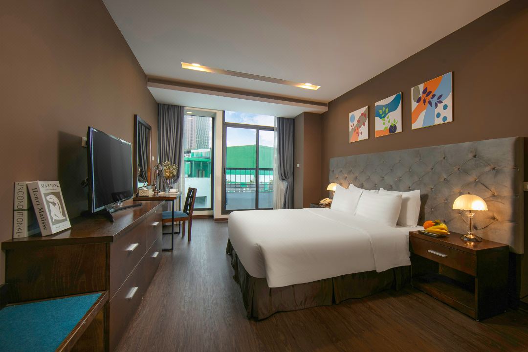 Brilliant Me Tri Hotel