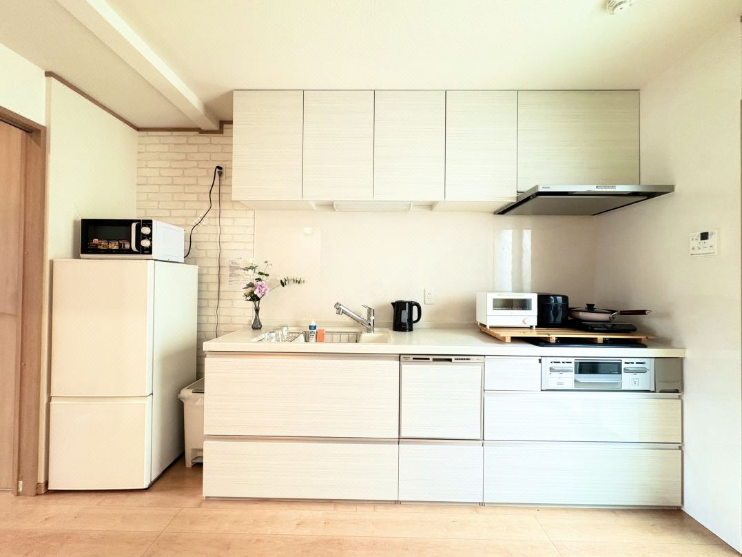 Kayo, Nijo Minami, 6 minutes walk from Nijo Station, quiet house
