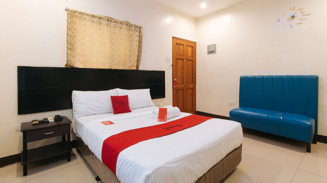 RedDoorz @ VCat Apartelle Sampaloc Manila