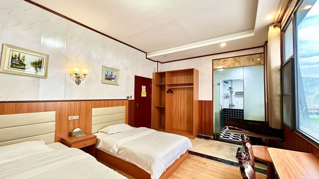 Lingchuan Four Seasons View Hotel (Daxu Ancient Town)