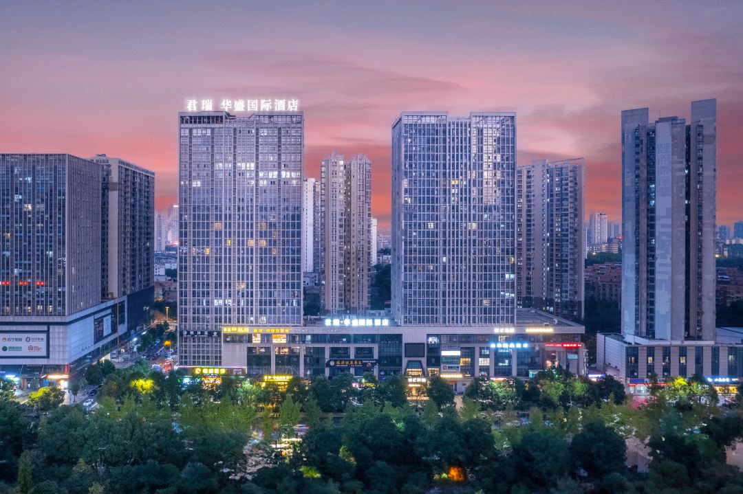 Junrui Huasheng  International Hotel