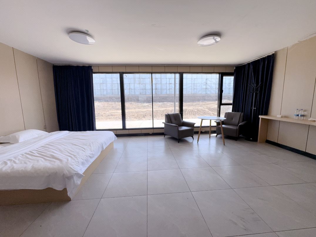 1413 Football-themed Homestay